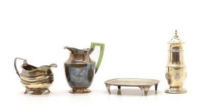 Lot 33 - A George III silver teapot stand