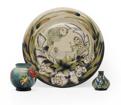Lot 317 - A Moorcroft Clematis vase