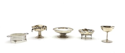Lot 26 - A collection of silver items