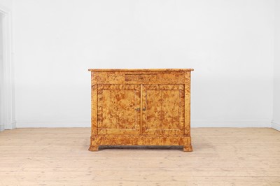 Lot 270 - A Karelian birch commode