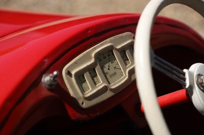 Lot 38 - A 1950s Austin J40 pedal car