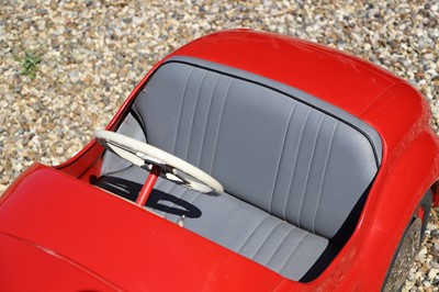 Lot 38 - A 1950s Austin J40 pedal car