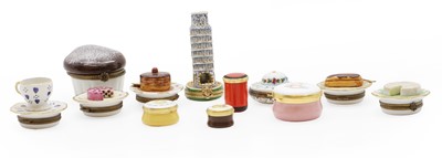 Lot 222 - A Limoges Peint Main pill box