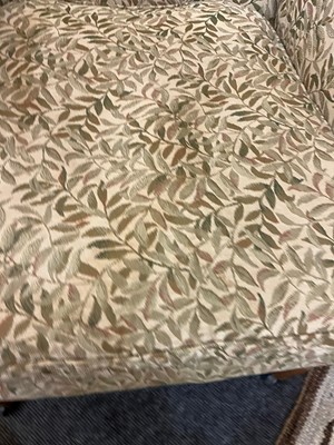 Lot 11 - Arts and Crafts