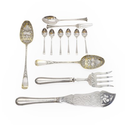 Lot 12 - A collection of cased flatware