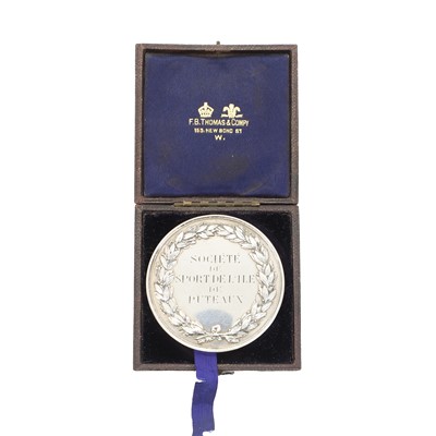 Lot 14 - A French Lawn Tennis medal dated 1895