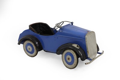 Lot 373 - A child's tinplate pedal car