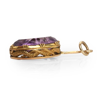 Lot 10 - A Victorian amethyst set 'Amitié' pendant