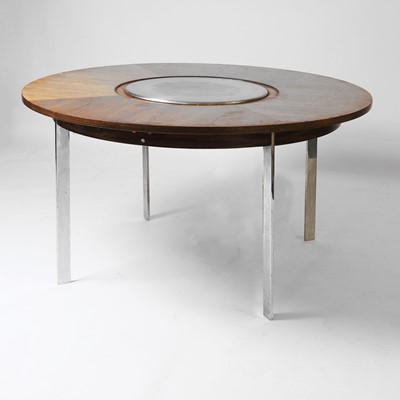 Lot 516 - A rosewood dining table