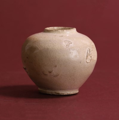 Lot 169 - A Chinese white-glazed jarlet