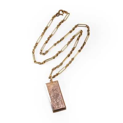 Lot 262 - A fetter link chain suspending a gold ingot pendant