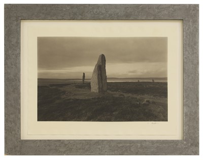 Lot 346 - Kenro Izu (Japanese, b.1949)