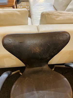Lot 15 - Arne Jacobsen (Danish, 1902-1971) for Fritz Hansen