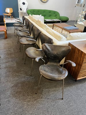 Lot 15 - Arne Jacobsen (Danish, 1902-1971) for Fritz Hansen