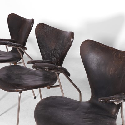 Lot 15 - Arne Jacobsen (Danish, 1902-1971) for Fritz Hansen