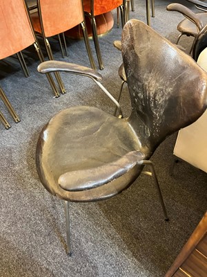 Lot 15 - Arne Jacobsen (Danish, 1902-1971) for Fritz Hansen