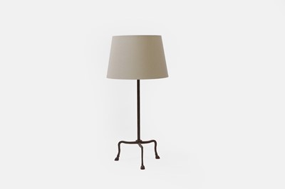 Lot 331 - A patinated metal table lamp