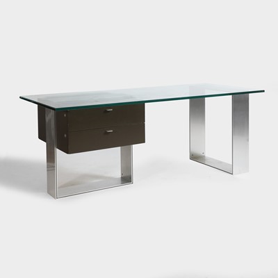 Lot 185 - Behr International