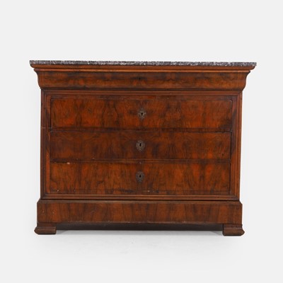 Lot 22 - A Louis Philippe figured walnut commode
