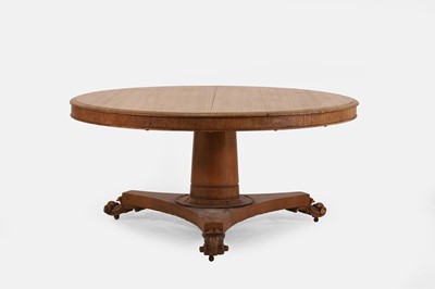 Lot 51 - A William IV oak centre or dining table