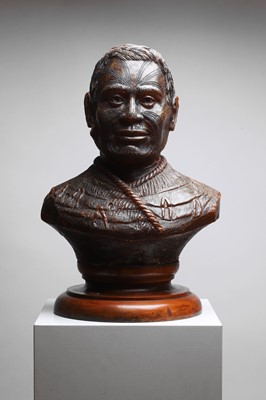 Lot 118 - A large carved kauri gum bust of Maori Chief Tamati Tamaiwhakanehua