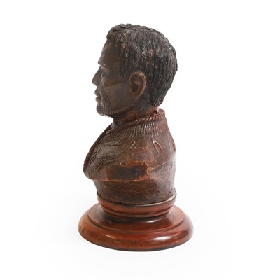 Lot 118 - A large carved kauri gum bust of Maori Chief Tamati Tamaiwhakanehua