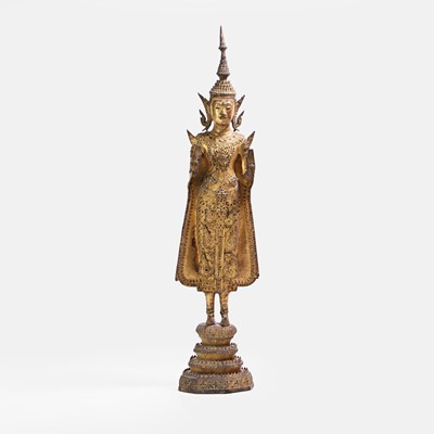 Lot 286 - A Thai gilt and lacquered-bronze Buddha
