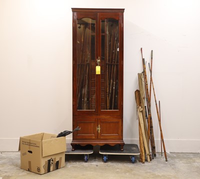 Lot 514 - An Edwardian mahogany rod cabinet