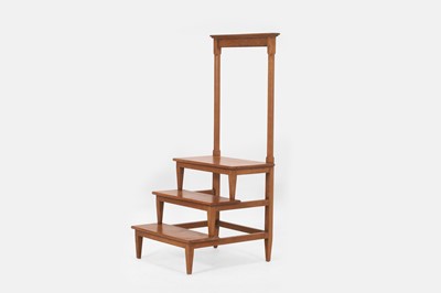 Lot 212 - A large set of golden oak library steps