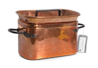 Lot 344 - A French copper daubiere