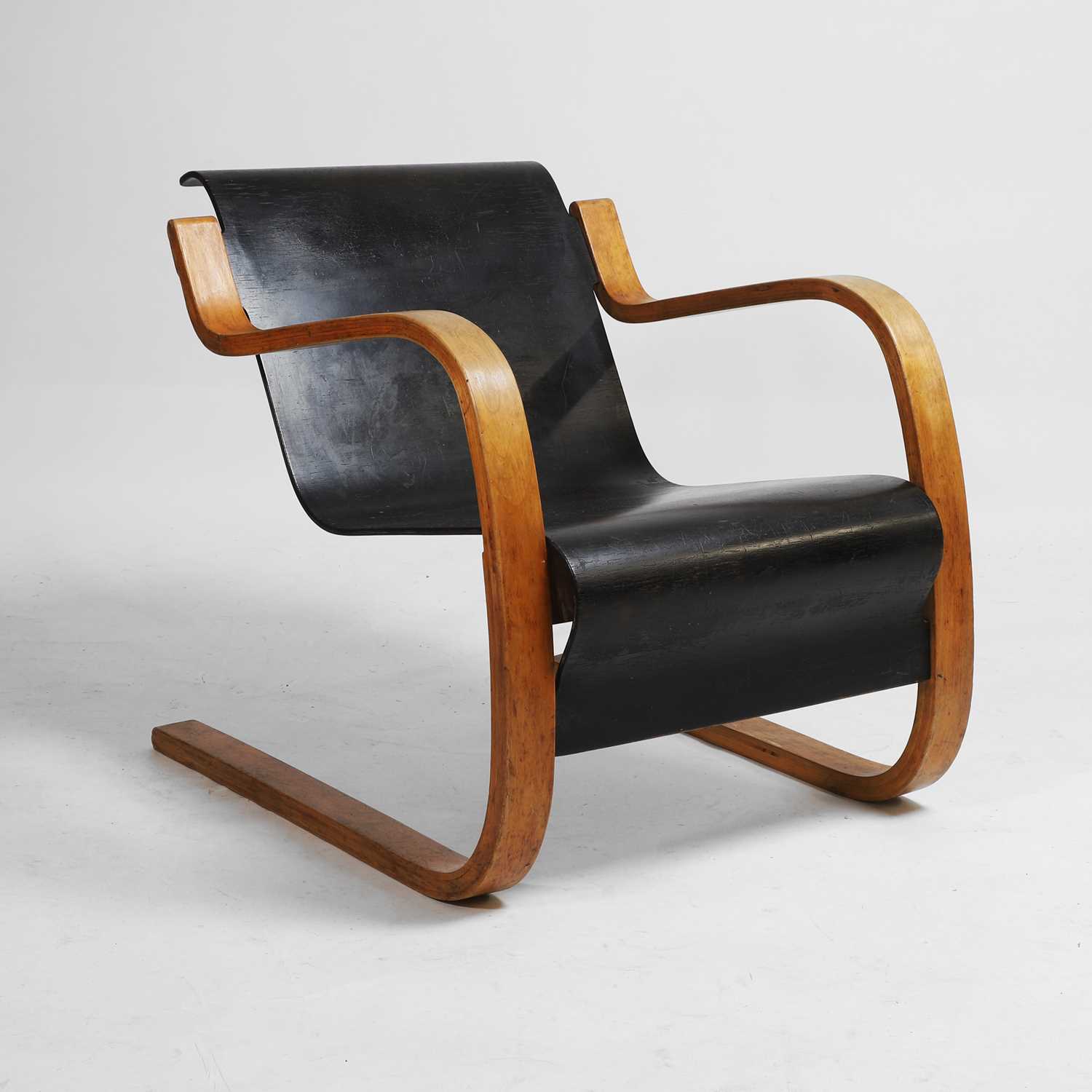 Lot 122 - Alvar Aalto (Finnish, 1898-1976)