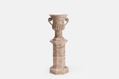 Lot 141 - A grand tour carved marble urn