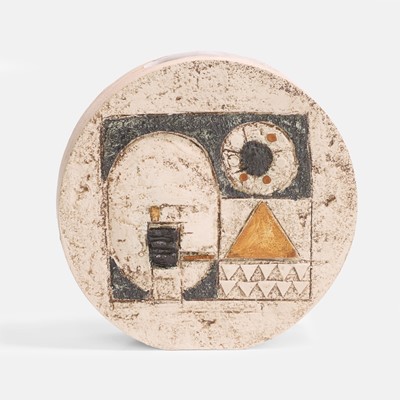 Lot 402 - Troika Pottery