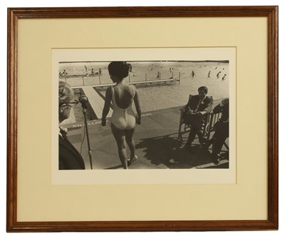 Lot 363 - Tony Ray Jones (British, 1941-1972)