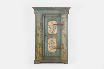 Lot 224 - A painted pine armoire