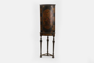 Lot 160 - A chinoiserie painted wooden corner cabinet on stand