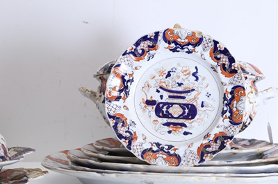 Lot 116 - A Masons part dinner service
