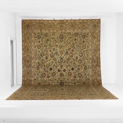 Lot 296 - A Kashan wool carpet