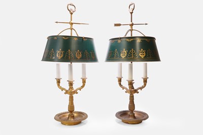 Lot 622 - A pair of gilt-brass bouillotte table lamps