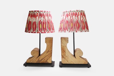Lot 309 - A pair of carved corbel table lamps