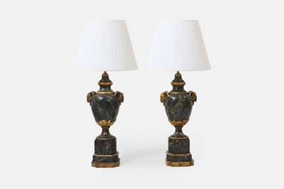 Lot 381 - A pair of verde antico imitation marble table lamps