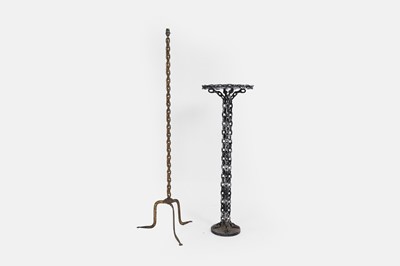 Lot 281 - An industrial painted-metal plant stand