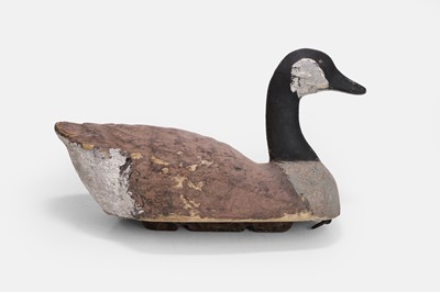 Lot 114 - A painted wooden decoy