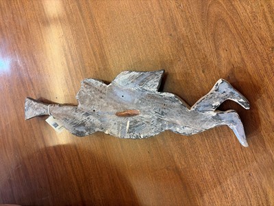 Lot 89 - A carved wooden angel wall plaque