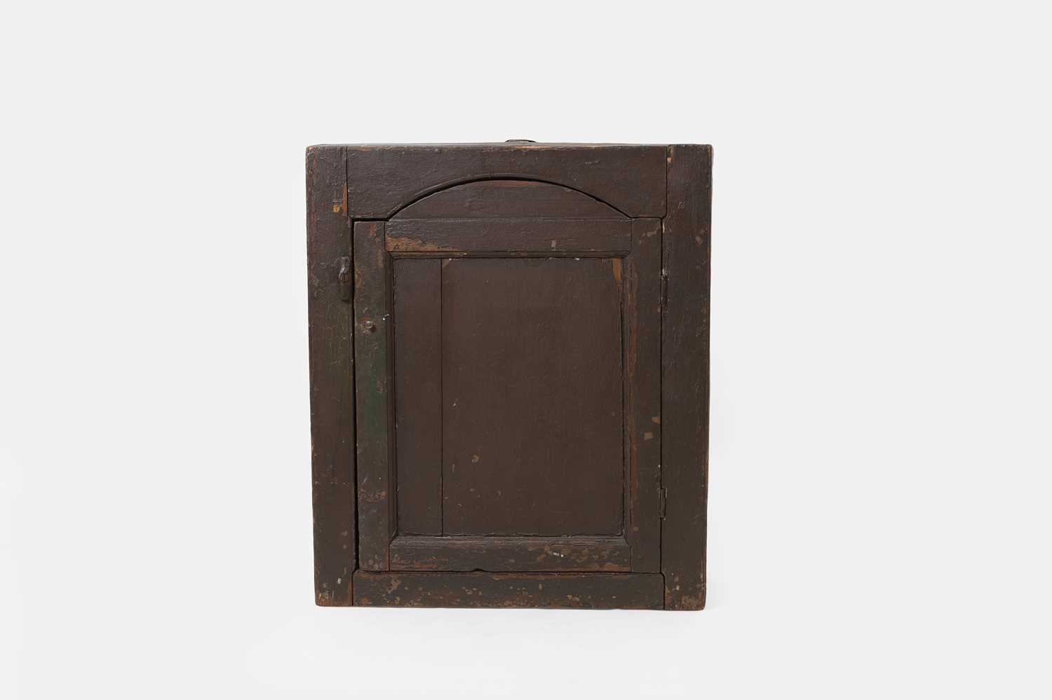 Lot 110 - A painted pine wall cupboard