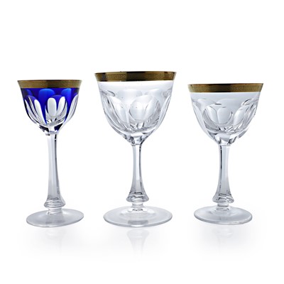 Lot 165 - A Moser 'Lady Hamilton' pattern glass table service