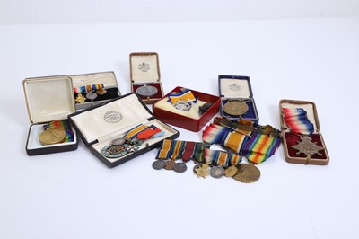 Lot 408A - A selection of First World War medals