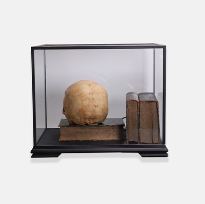Lot 113 - A memento mori diorama