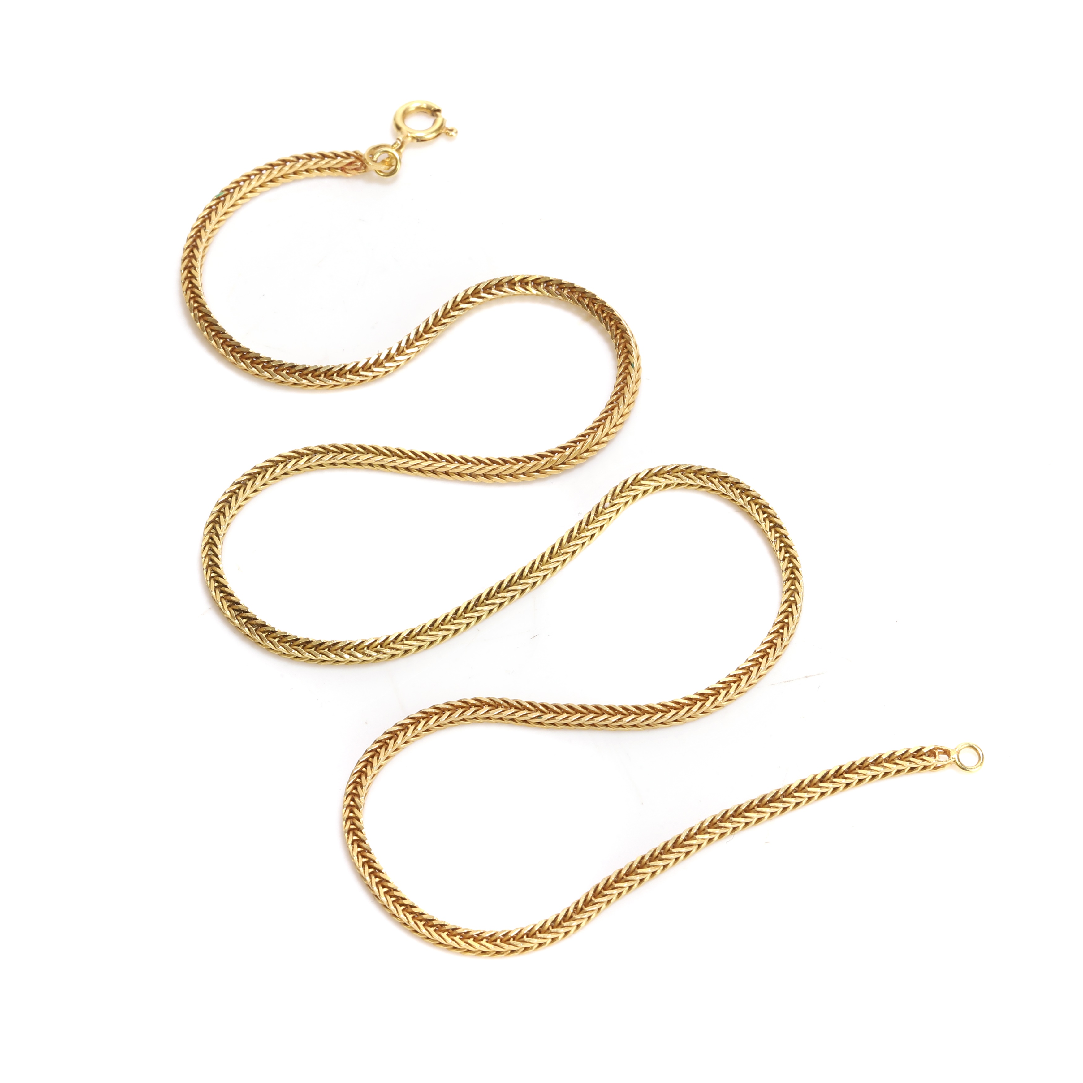 Lot 262 - An Italian gold chain,