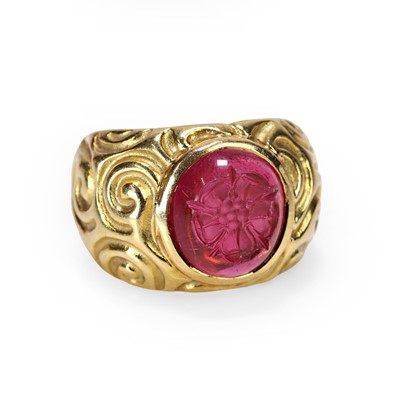 Lot 210 - Elizabeth Gage